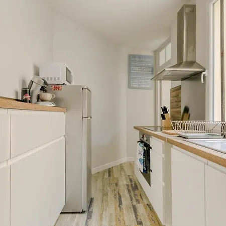 Brand New Flat - City Center Apartment